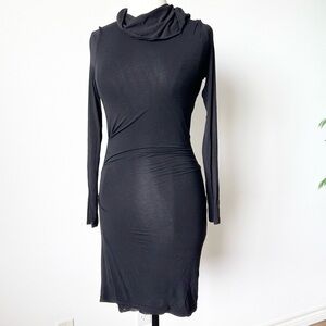 ISABEL DE PEDRO Black Dress